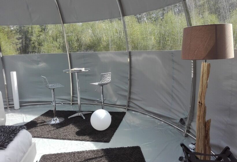 בקתה, Les Bulles De Sologne   Hébergements Insolites