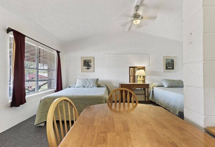 Номер Комфорт Индивидуальный, Thunderbird Resort & Event Center