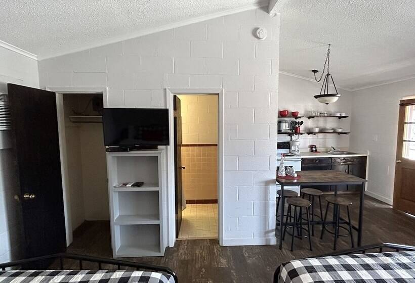 Номер Комфорт Индивидуальный, Thunderbird Resort & Event Center