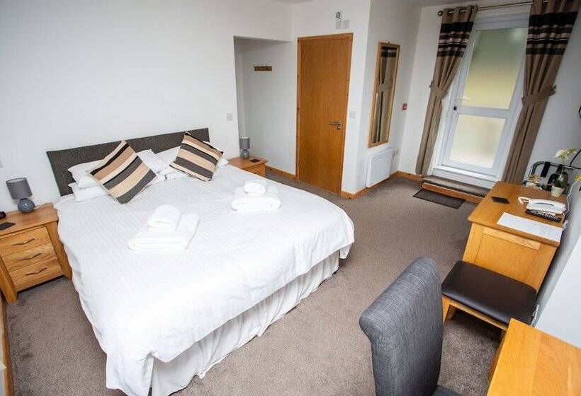 디럭스 트리플 룸, The Windmill Inn