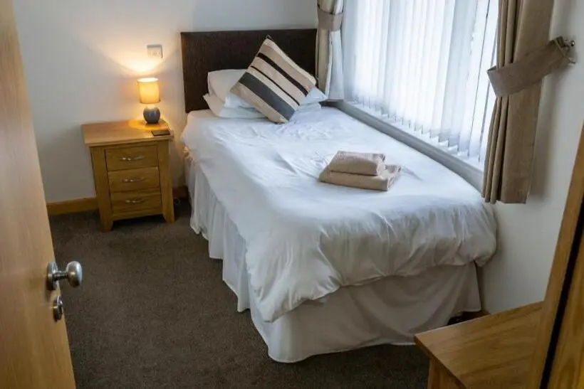 Deluxe Kolmen Hengen Huone, The Windmill Inn