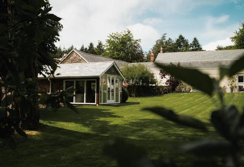 בית, 4 חדרי שינה, Stoodleigh Court Coach House