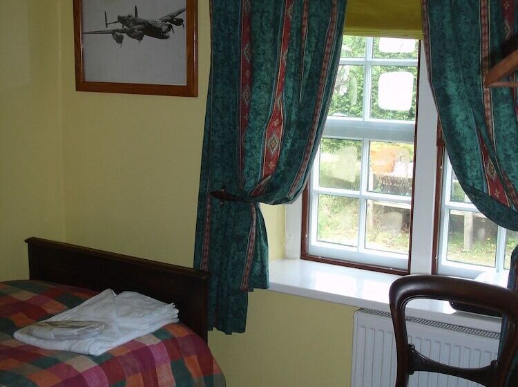 Номер Стандарт Индивидуальный, The Clochfaen