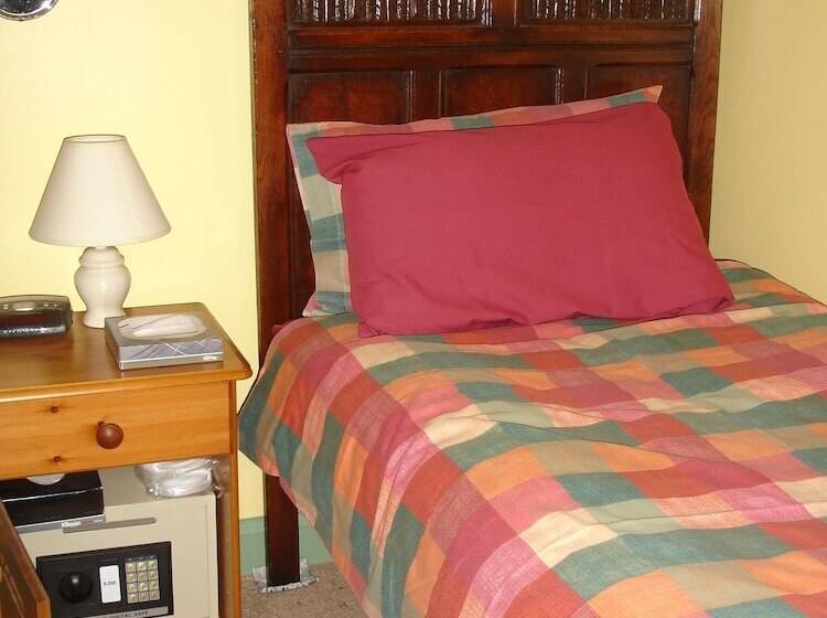 Номер Стандарт Индивидуальный, The Clochfaen