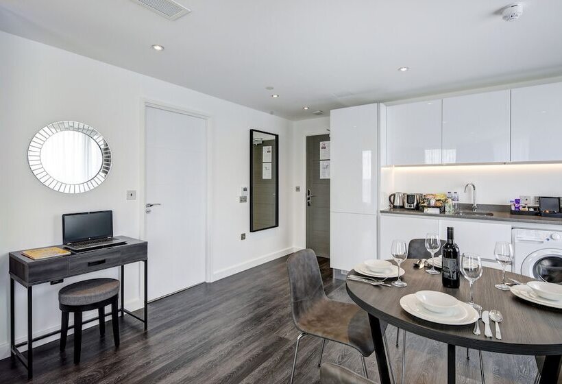 标准工作室, Dockside Apartments At Excel