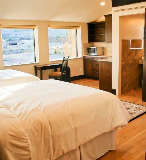 استودیوی لوکس, Iron Springs Luxury Lodge & Spa