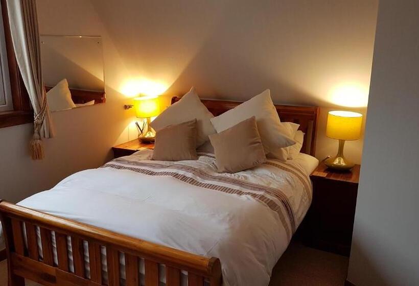 Номер Deluxe Вид на Море, Lochview Guest House