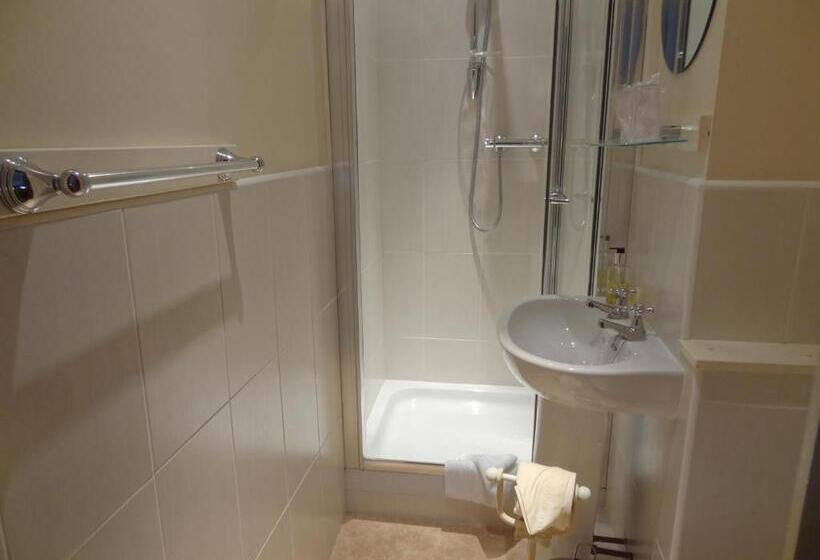 اتاق استاندارد, 3 Cambridge Villas