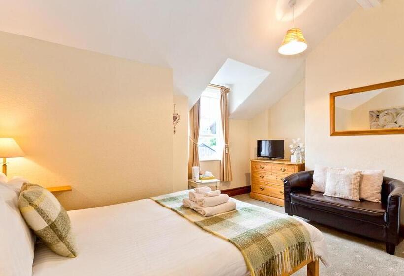 اتاق استاندارد, 3 Cambridge Villas