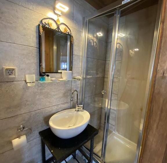 جناح, Ebrulu Konak   Special Class