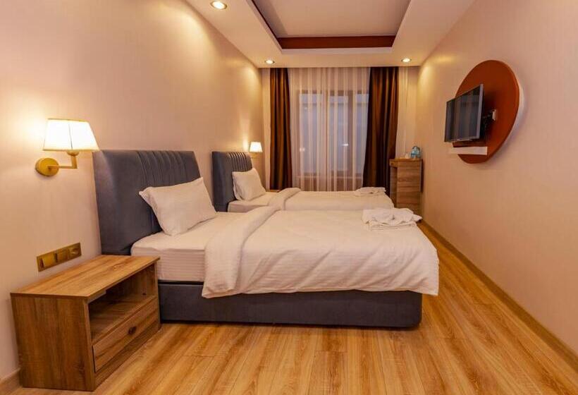 اتاق لوکس, Işil Park