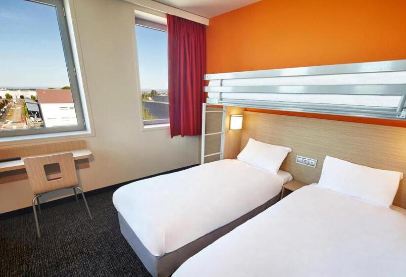 스탠다드 트리플 룸, Premiere Classe Clermont Ferrand Centre