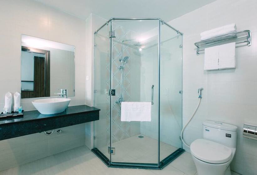 اتاق لوکس, Sun Bay