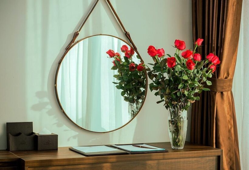 اتاق لوکس, Sun Bay