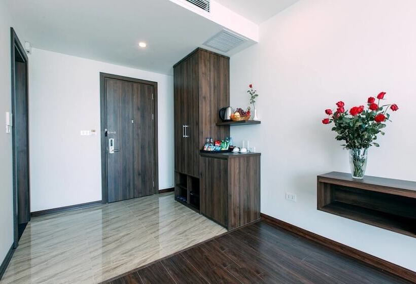 اتاق لوکس, Sun Bay