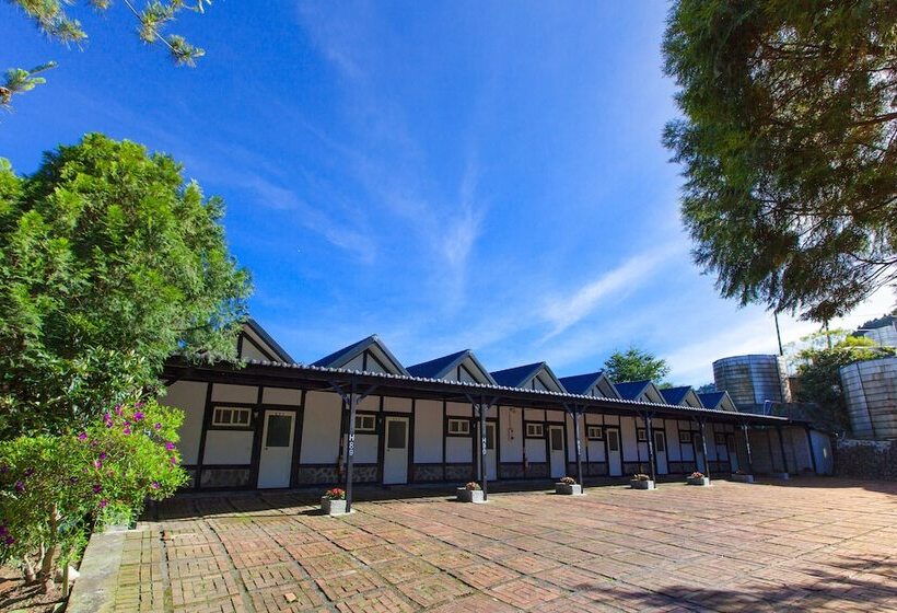 اتاق استاندارد چهار تخته, Tzu Hsin Garden