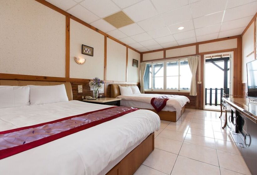 اتاق استاندارد چهار تخته, Tzu Hsin Garden