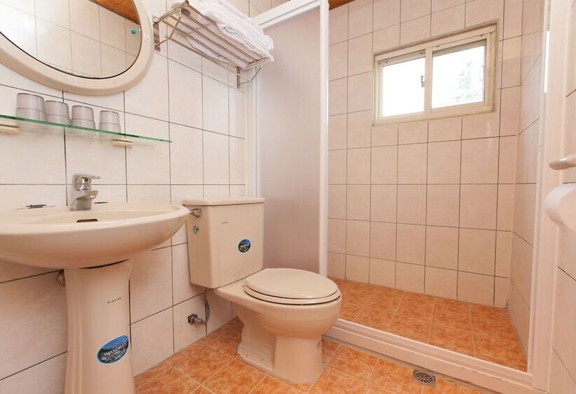 اتاق استاندارد چهار تخته, Tzu Hsin Garden