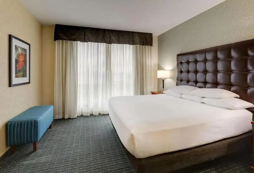 Superior-huone, Drury Inn & Suites Phoenix Chandler Fashion Center