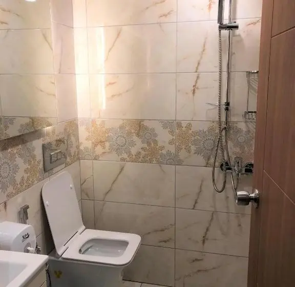 اتاق استاندارد با چشم‌انداز کوهستان, Onal Motel