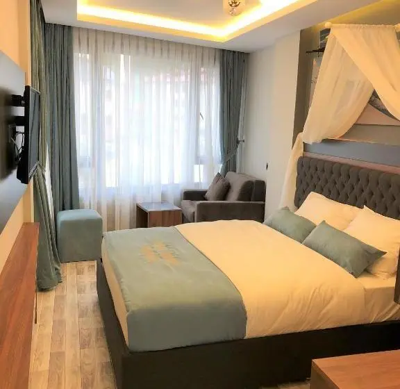اتاق استاندارد با چشم‌انداز دریاچه, Onal Motel