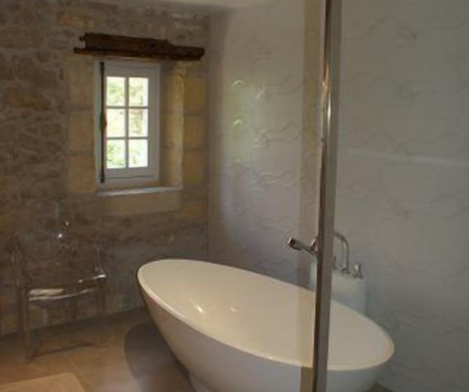 스위트, Chateau De Courtebotte