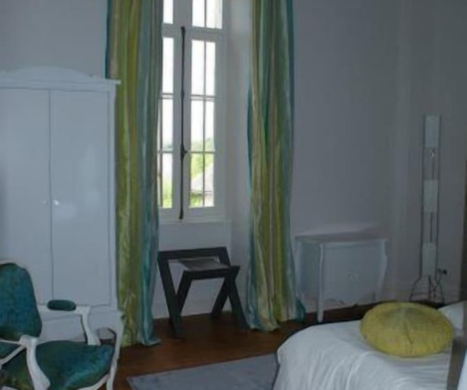 套房, Chateau De Courtebotte