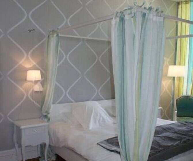 스위트, Chateau De Courtebotte