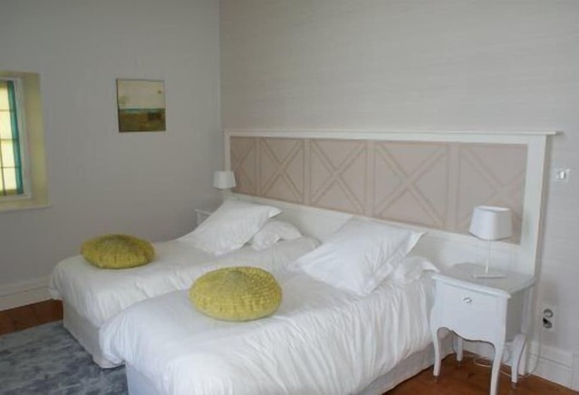 스위트, Chateau De Courtebotte