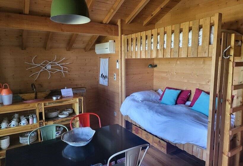 침실 1개 주택, Chateau De Courtebotte