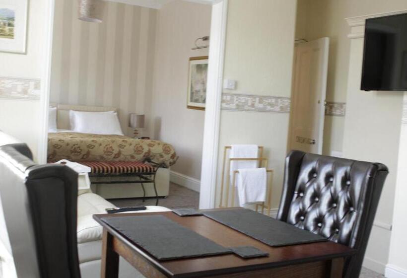 اتاق لوکس, Clifton Villa Guest House