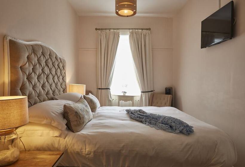 اتاق استاندارد, Lyme Townhouse
