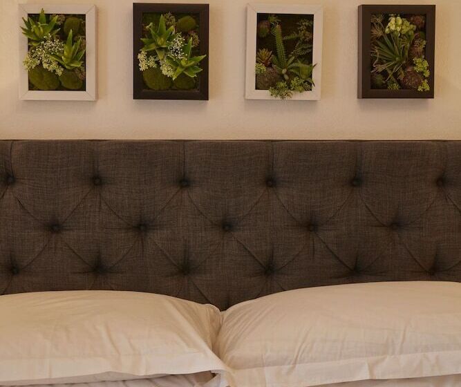 Номер Стандарт, Lyme Townhouse