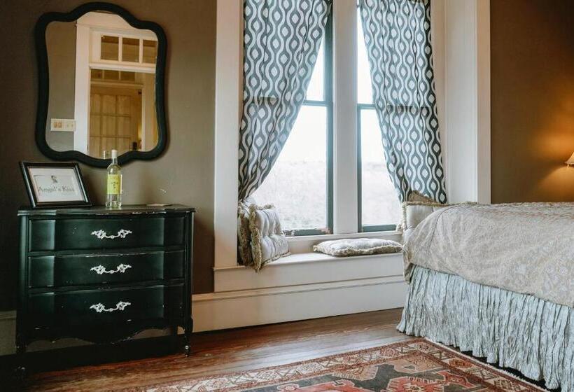 Номер Стандарт с Балконом, Tara Vineyard & Winery Estate