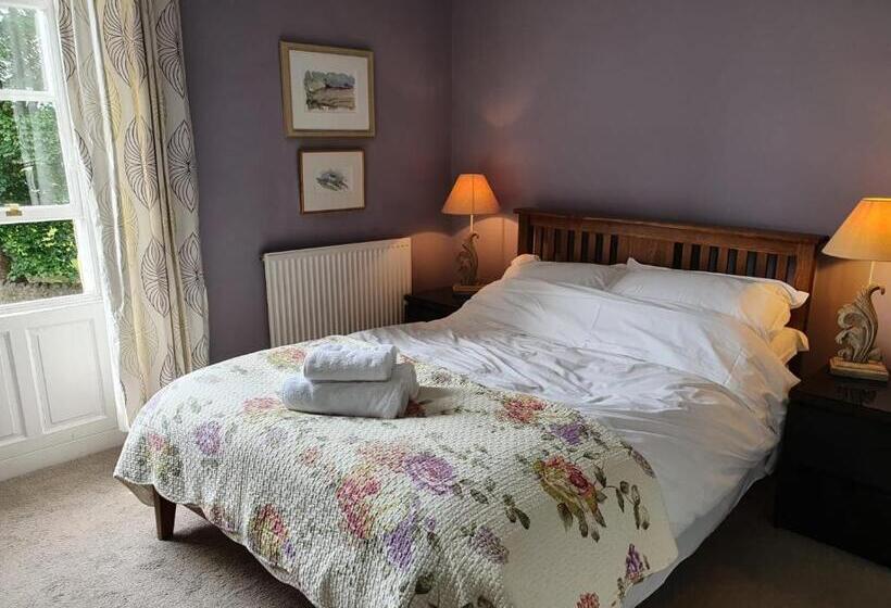 اتاق استاندارد, The Bruce Arms