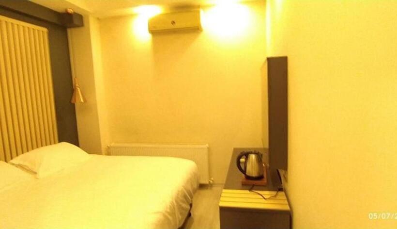 اتاق پریمیوم چهارنفره, Antik Houses