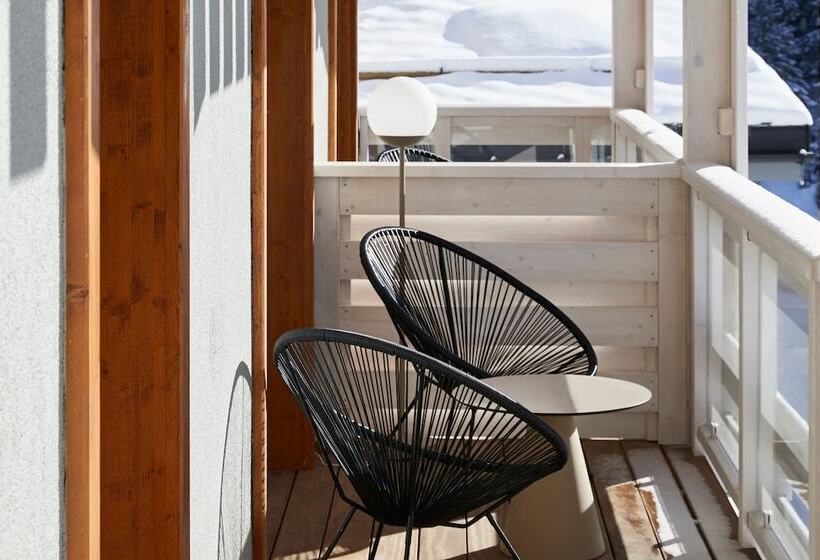 סוויטת סופריור, Ecrin Blanc Resort Courchevel   Aquapark