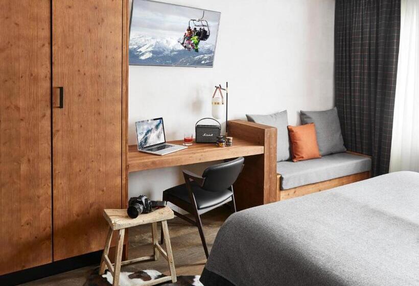 Номер Стандарт, Ecrin Blanc Resort Courchevel   Aquapark
