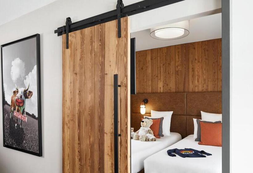 סוויטה משפחתית, Ecrin Blanc Resort Courchevel   Aquapark