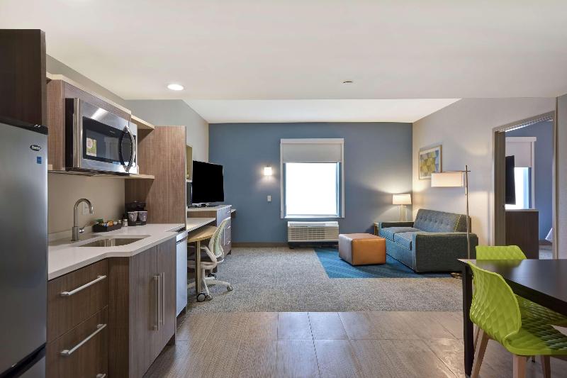 מיטת קינג בסוויטה, Home2 Suites By Hilton Dayton South