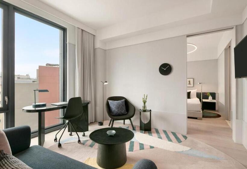 Люкс Адаптированный для Инвалидов, Indigo Williamsburg Brooklyn, An Ihg