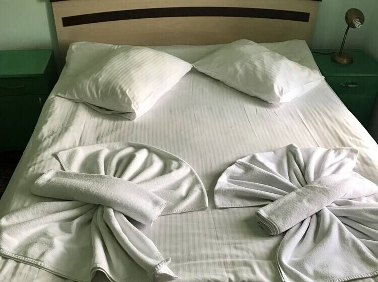 اتاق استاندارد, Kemal Stone House