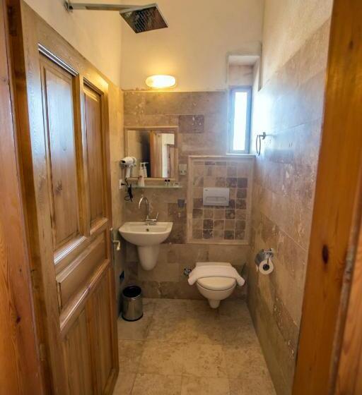 スタンダードルーム, Kookaburra