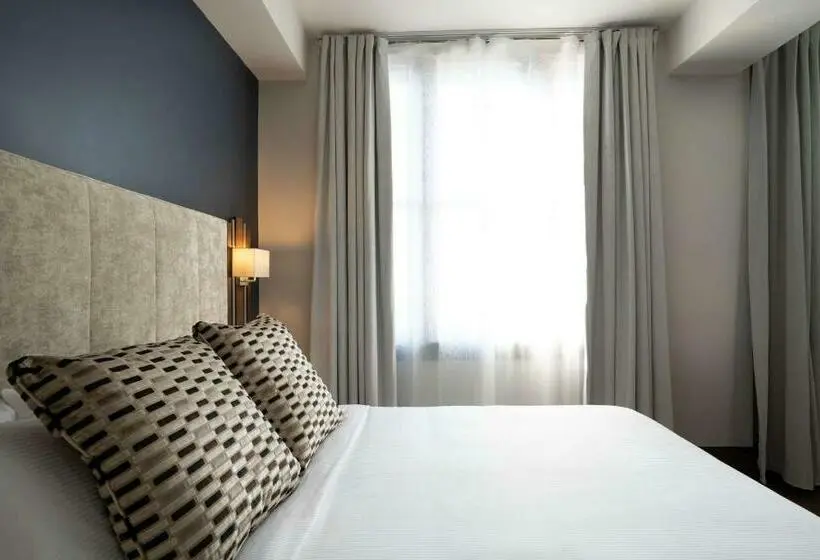 キングサイズベッドのスタンダードルーム, The Esquire Hotel Downtown Gastonia, Ascend Hotel Collection