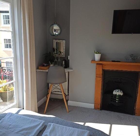 Quarto Estandar com Sacada, Millpool House