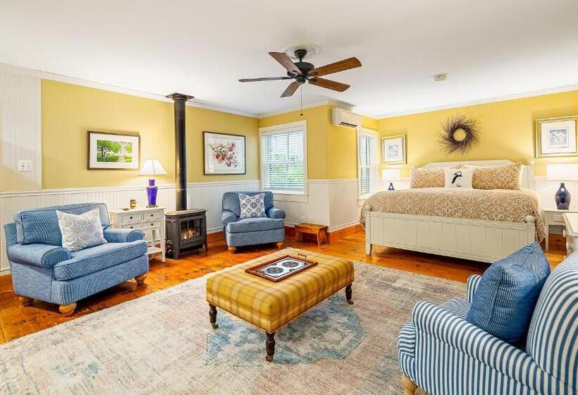 キングサイズベッドのデラックスルーム, Abigail's Inn