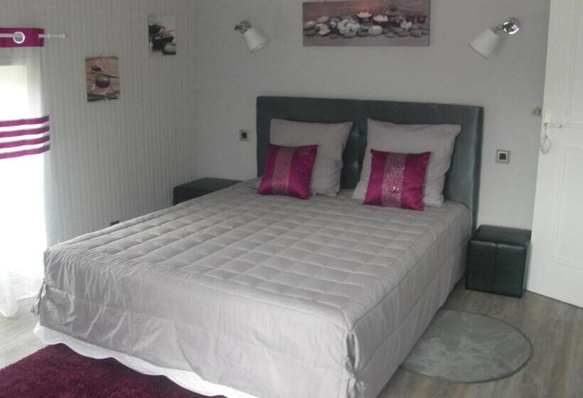 Standard room with outdoor bath, Le Clos Sainte Lea