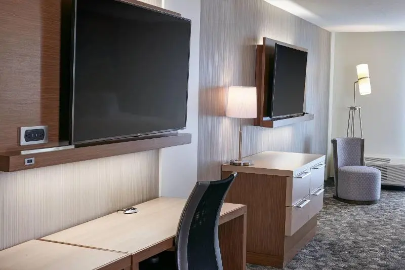 クイーンサイズベッドのスイートルーム, Courtyard By Marriott Jackson