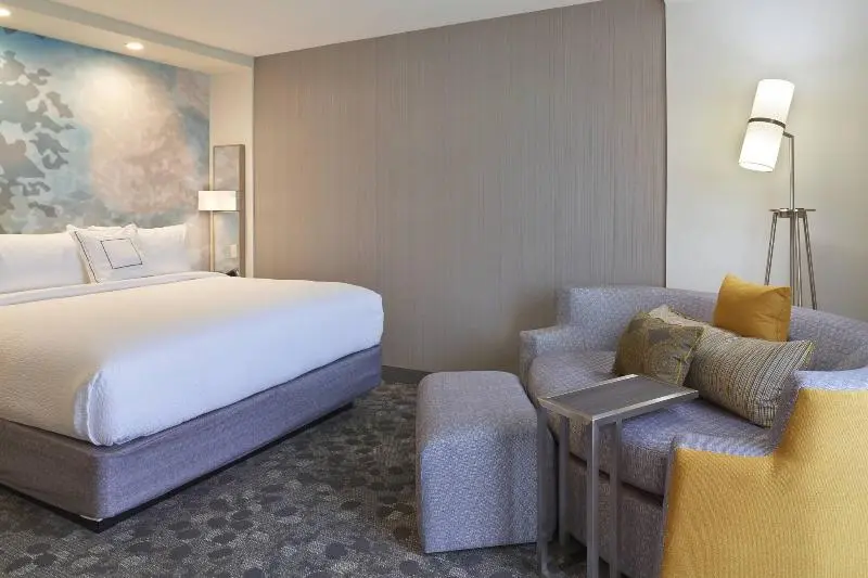 キングサイズベッドのスタンダードルーム, Courtyard By Marriott Jackson
