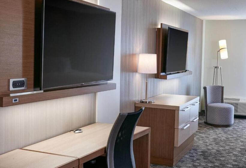 Люкс Кровать Квин, Courtyard By Marriott Jackson